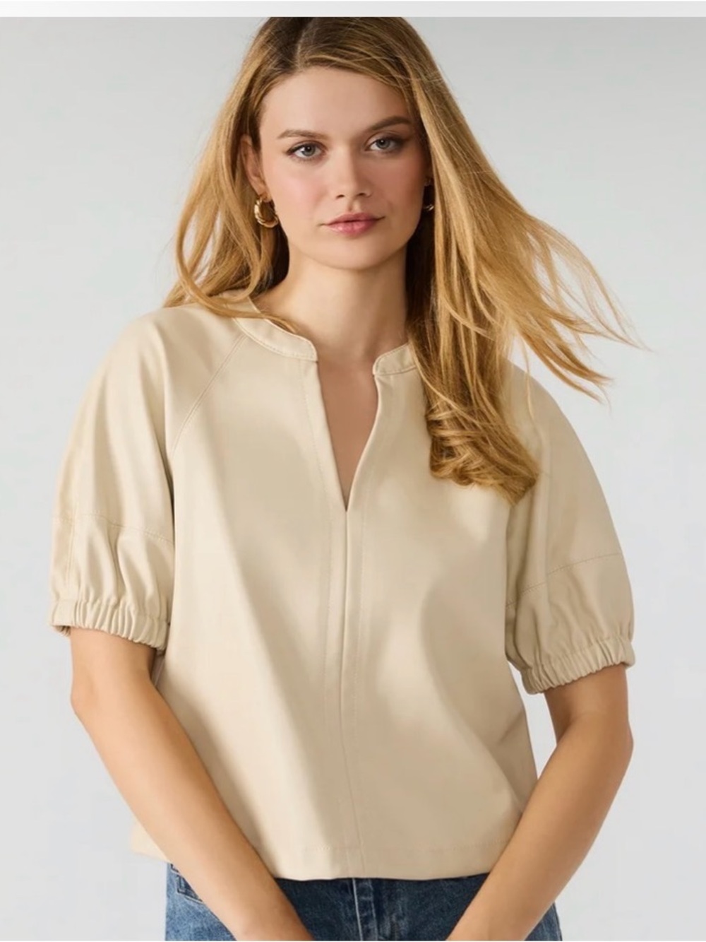 Steve Madden Cream Short-Sleeve Split-Neck Blouse